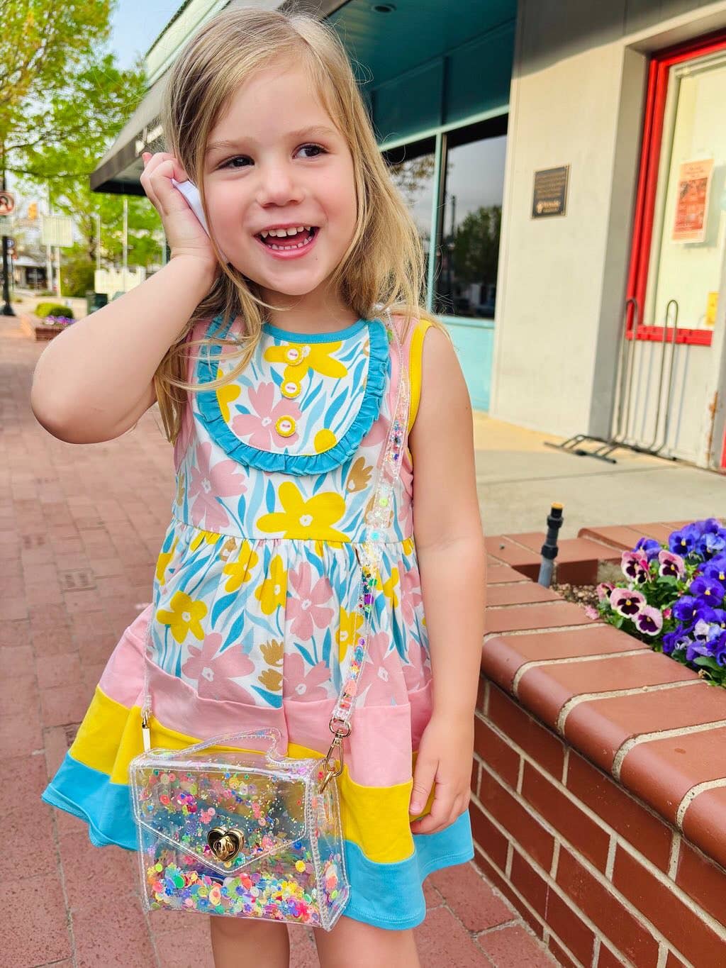 Gussie: Multi Sparkle - The Yellow Canary