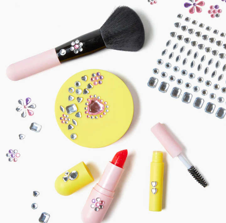 Mom's Makeup Play Kit - The Yellow Canary
